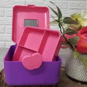 Vintage caboodles like makeup case